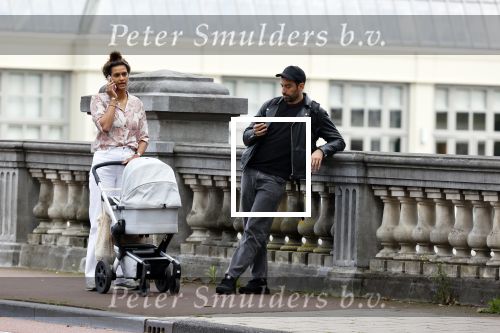 Amsterdam 4 september 2020
Dotan wandelend met een vriendin en haar baby