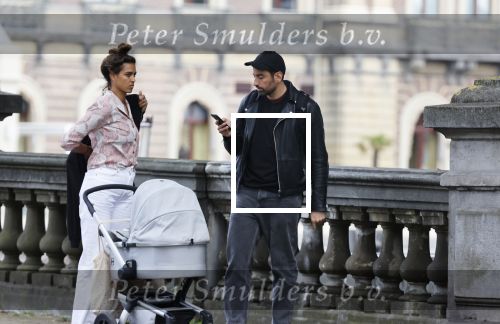 Amsterdam 4 september 2020
Dotan wandelend met een vriendin en haar baby