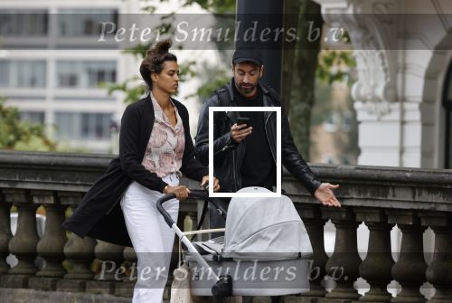 Amsterdam 4 september 2020
Dotan wandelend met een vriendin en haar baby