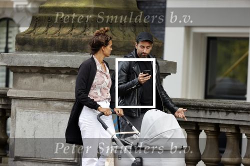 Amsterdam 4 september 2020
Dotan wandelend met een vriendin en haar baby