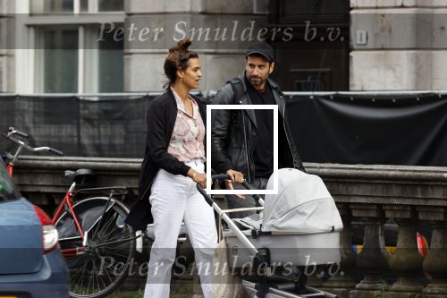 Amsterdam 4 september 2020
Dotan wandelend met een vriendin en haar baby