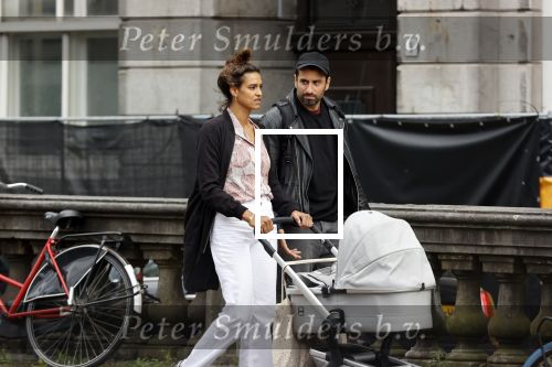 Amsterdam 4 september 2020
Dotan wandelend met een vriendin en haar baby