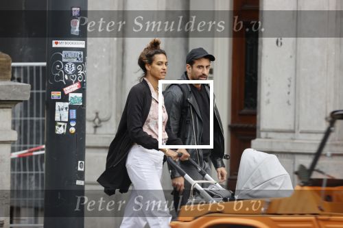 Amsterdam 4 september 2020
Dotan wandelend met een vriendin en haar baby