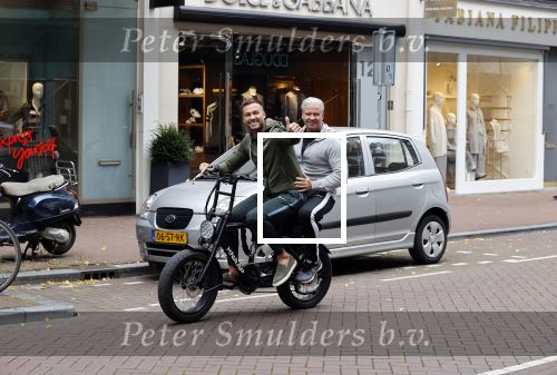 Amsterdam 12 september 2020
Dave en Dries Roelvink samen op electrische Knaap fiets