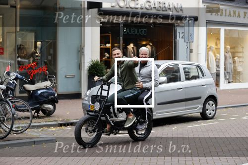 Amsterdam 12 september 2020
Dave en Dries Roelvink samen op electrische Knaap fiets