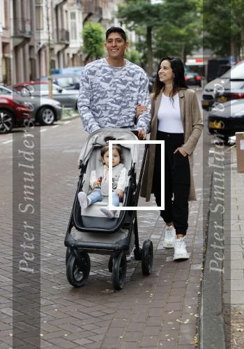 Amsterdam 9 september 2020
Edson Alvarez met vriendin en dochter in Amsterdam zuid