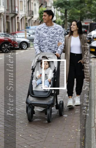 Amsterdam 9 september 2020
Edson Alvarez met vriendin en dochter in Amsterdam zuid
