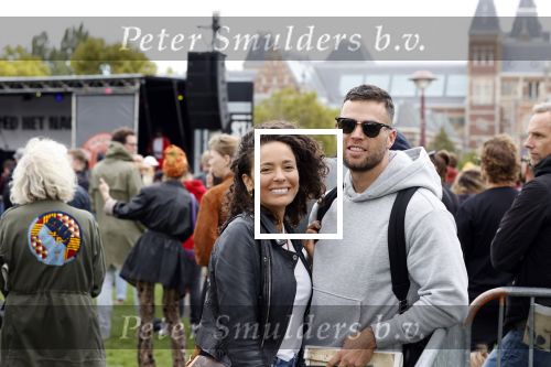 Amsterdam 5 september 2020
Demonstratie tegen Corana op het museumplein. Fajah Lourens kwam met haar vriend