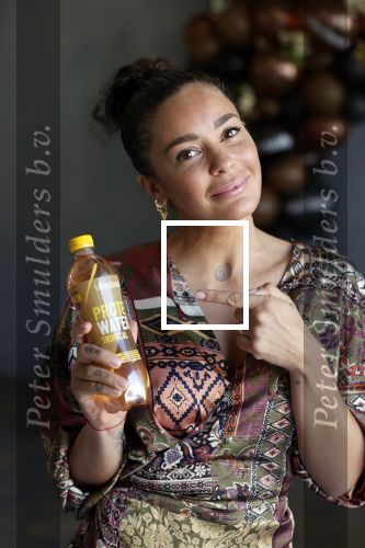 Amsterdam 14 september 2020
Presentatie frisdrank en reep van Fajah Lourens die bij alle jumbo supermarkten verkocht gaat worden .