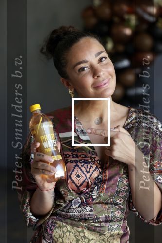 Amsterdam 14 september 2020
Presentatie frisdrank en reep van Fajah Lourens die bij alle jumbo supermarkten verkocht gaat worden .