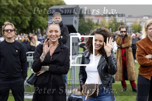 Amsterdam 5 september 2020
Demonstratie tegen Corana op het museumplein. Fajah Lourens en Dorien Rose
