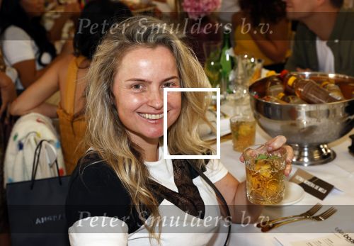 Amsterdam 14 september 2020
Presentatie frisdrank en reep van Fajah Lourens die bij alle jumbo supermarkten verkocht gaat worden .
Fatima Moreiro de Melo