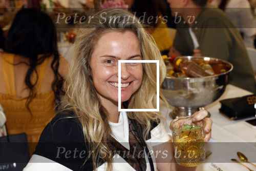 Amsterdam 14 september 2020
Presentatie frisdrank en reep van Fajah Lourens die bij alle jumbo supermarkten verkocht gaat worden .
Fatima Moreiro de Melo