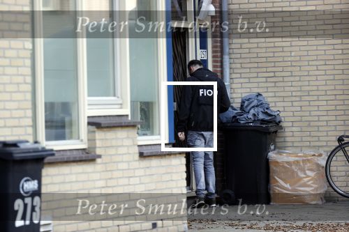 Scheveningen 10 september 2020
Inval FIOD en Douane bij het huis van Michael v d Plas en zijn vriendin Naomi