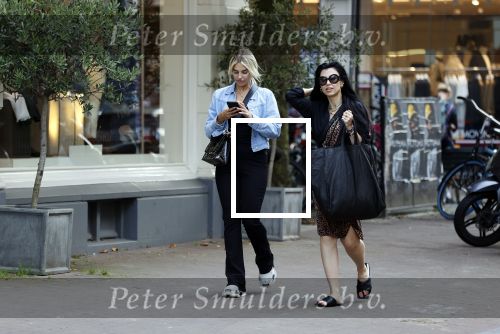 Amsterdam 16 september 2020
Gaby Blaaser met Graziella Ferraro op de pc hooftstraat