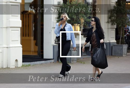 Amsterdam 16 september 2020
Gaby Blaaser met Graziella Ferraro op de pc hooftstraat