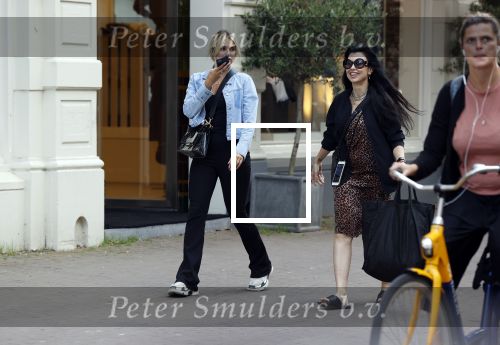 Amsterdam 16 september 2020
Gaby Blaaser met Graziella Ferraro op de pc hooftstraat