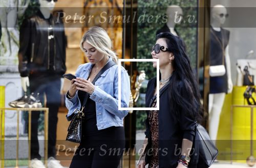 Amsterdam 16 september 2020
Gaby Blaaser met Graziella Ferraro op de pc hooftstraat