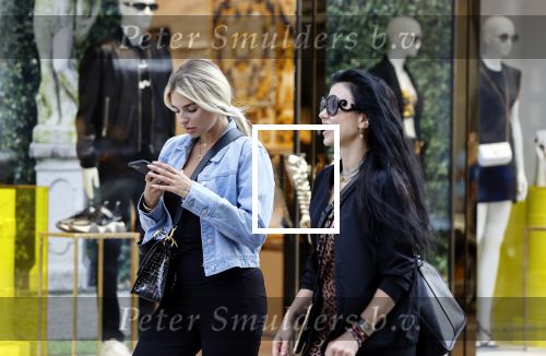 Amsterdam 16 september 2020
Gaby Blaaser met Graziella Ferraro op de pc hooftstraat