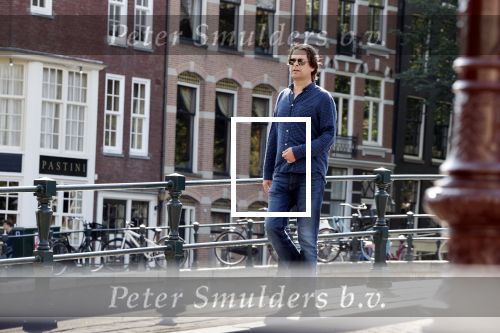 Amsterdam 13 september 2020
Hans Teeuwen op straat in het centrum van Amsterdam