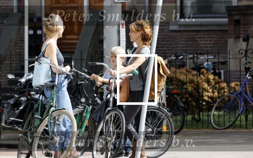 Amsterdam 19 augustus 2020
Ilse Warringa op de fiets in Amsterdam