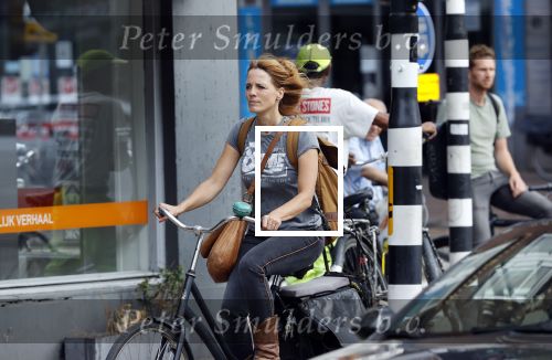 Amsterdam 19 augustus 2020
Ilse Warringa op de fiets in Amsterdam