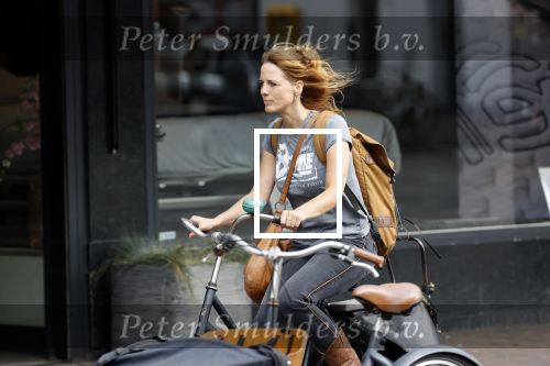 Amsterdam 19 augustus 2020
Ilse Warringa op de fiets in Amsterdam