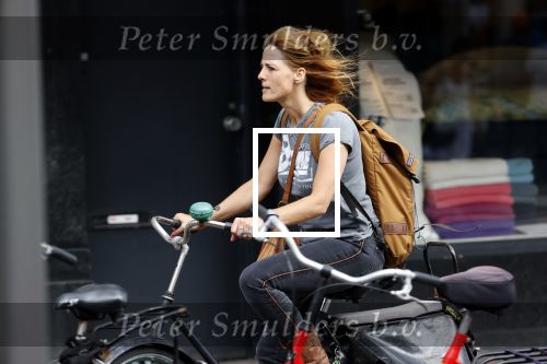 Amsterdam 19 augustus 2020
Ilse Warringa op de fiets in Amsterdam
