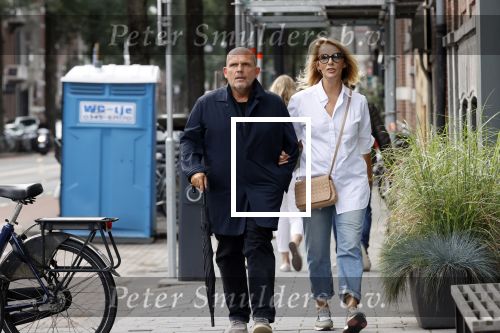 Amsterdam 22 augustus 2020
Jaap v Zweden met zijn vrouw Aaltje op straat in Amsterdam zuid