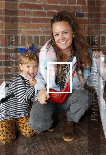 Amsterdam 29 augustus 2020
Presentatie kleding lijn Nicolette v Dam en Shoeby in het Olympisch stadion. Juliette v Ardenne met dochter