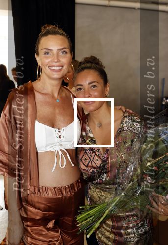 Amsterdam 14 september 2020
Presentatie frisdrank en reep van Fajah Lourens die bij alle jumbo supermarkten verkocht gaat worden .
Kim Feenstra zwanger