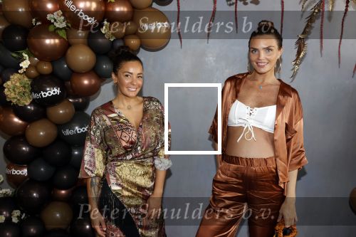 Amsterdam 14 september 2020
Presentatie frisdrank en reep van Fajah Lourens die bij alle jumbo supermarkten verkocht gaat worden .
Kim Feenstra zwanger