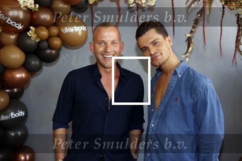 Amsterdam 14 september 2020
Presentatie frisdrank en reep van Fajah Lourens die bij alle jumbo supermarkten verkocht gaat worden .
Koen Kardashian met Willem Glas