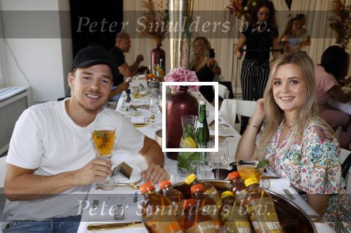 Amsterdam 14 september 2020
Presentatie frisdrank en reep van Fajah Lourens die bij alle jumbo supermarkten verkocht gaat worden .
Koen Weijland en zijn vriendin Carola Kirschbaum