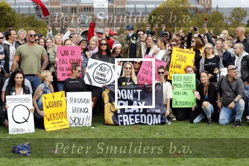 Amsterdam 6 september 2020
Demonstratie met Lange Frans  op het museumplein .