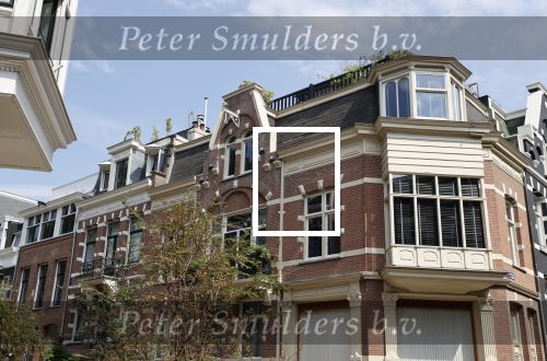 Amsterdam 16 augustus 2020
Het huis van Leco v Zadelhoff in amsterdam zuid staat te koop