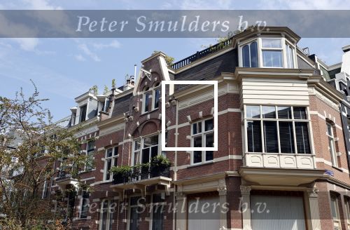 Amsterdam 16 augustus 2020
Het huis van Leco v Zadelhoff in amsterdam zuid staat te koop