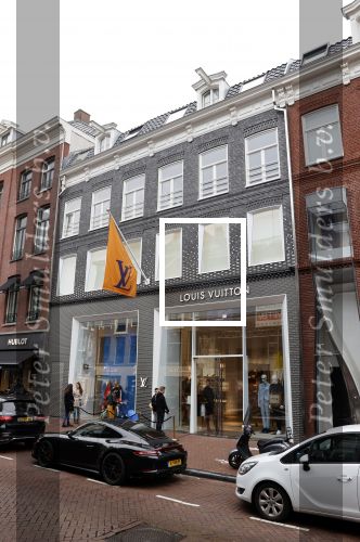 Amsterdam 3 september 2020
Louis Vuitton winkel op de pc hooftstraat.
