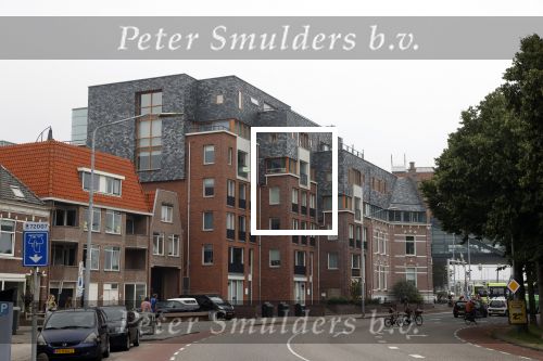 Alkmaar 15 augustus 2020
Marco Borsato arriveert bij zijn nieuwe appartement met kleding die hij bij zijn moeder heeft opgehaald. Hij heeft de afgelopen nacht voor het eerst in zijn nieuwe huis/appartement geslapen