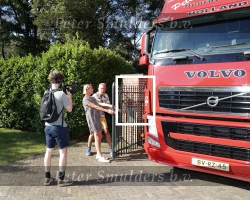 Hengelo, 31 Juli 2020
Martien Meiland verhuist van zijn chateau naar een driedubbele boederij in het Gelderse Hengelo