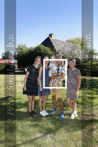 Hengelo, 31 Juli 2020
Martien Meiland verhuist van zijn chateau naar een driedubbele boederij in het Gelderse Hengelo