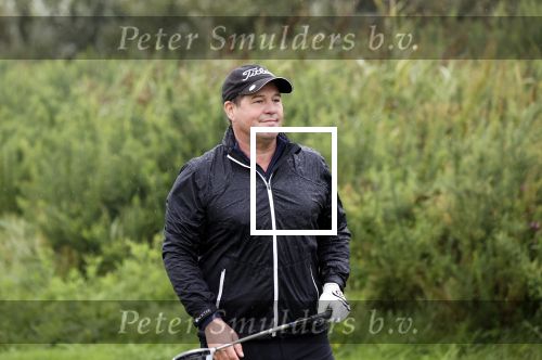 Badhoevedorp 3 september 2020
Golfwedstrijd Makelaars kantoor Bart ter Haar met oa Ruud Gullit , Karin de Rooij Martijn Krabbe en Winston Gerschtanowitz. Ze spelen op golfbaan de international.