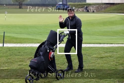 Badhoevedorp 3 september 2020
Golfwedstrijd Makelaars kantoor Bart ter Haar met oa Ruud Gullit , Karin de Rooij Martijn Krabbe en Winston Gerschtanowitz. Ze spelen op golfbaan de international.