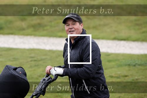 Badhoevedorp 3 september 2020
Golfwedstrijd Makelaars kantoor Bart ter Haar met oa Ruud Gullit , Karin de Rooij Martijn Krabbe en Winston Gerschtanowitz. Ze spelen op golfbaan de international.