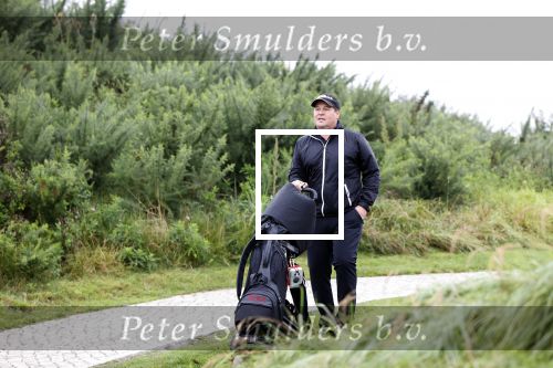 Badhoevedorp 3 september 2020
Golfwedstrijd Makelaars kantoor Bart ter Haar met oa Ruud Gullit , Karin de Rooij Martijn Krabbe en Winston Gerschtanowitz. Ze spelen op golfbaan de international.