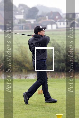 Badhoevedorp 3 september 2020
Golfwedstrijd Makelaars kantoor Bart ter Haar met oa Ruud Gullit , Karin de Rooij Martijn Krabbe en Winston Gerschtanowitz. Ze spelen op golfbaan de international.