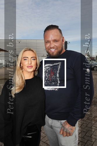 Capelle aan de Ijssel 30 oktober 2018
Michael v d Plas , zijn vriendin Naomi Dijkstra  en Manager Jake Hampel shoppen bij de monster voordeel winkel  voor ieder kind verdient de sint .