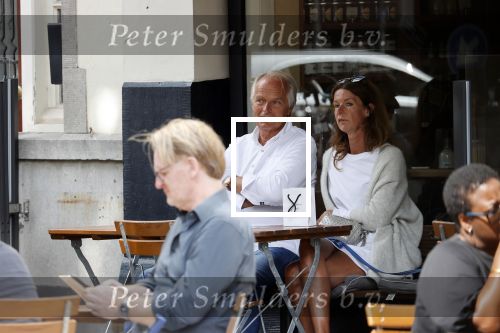 Amsterdam 22 augustus 2020
Michel Bleekemolen met zijn vrouw op terras