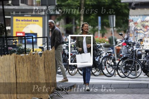 Amsterdam 24 augustus 2020
Micky Hoogendijk had het heel gezellig met een man in Amsterdam zuid.