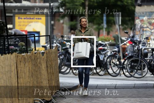 Amsterdam 24 augustus 2020
Micky Hoogendijk had het heel gezellig met een man in Amsterdam zuid.